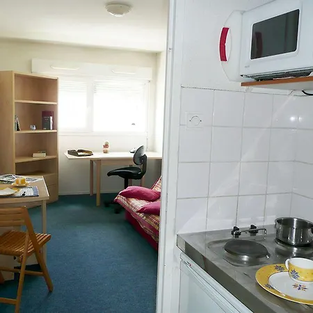 Aparthotel Sejours & Affaires Lamartine 3*