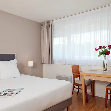 Ξενοδοχείο με διαμερίσματα Sejours & Affaires Lamartine 3*