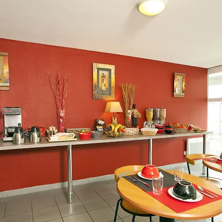 Sejours & Affaires Lamartine 3* Πουατιέ