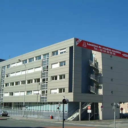 Aparthotel Sejours & Affaires Lamartine 3*