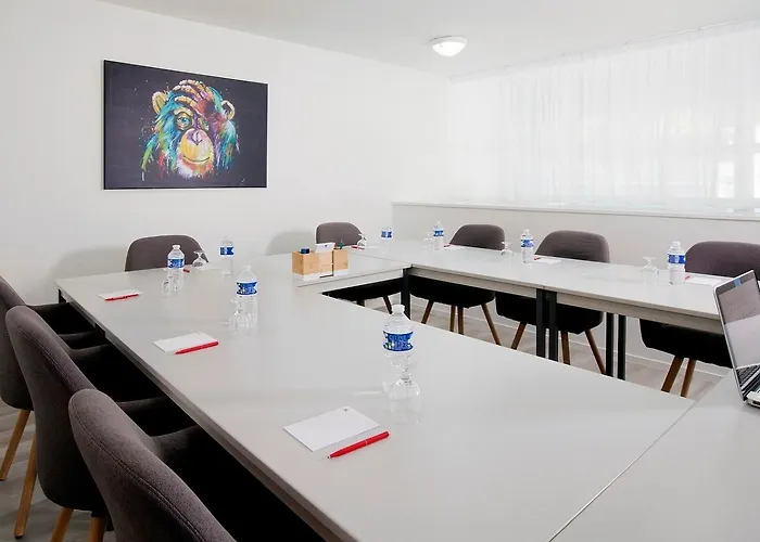 Lägenhetshotell Sejours & Affaires Lamartine Poitiers